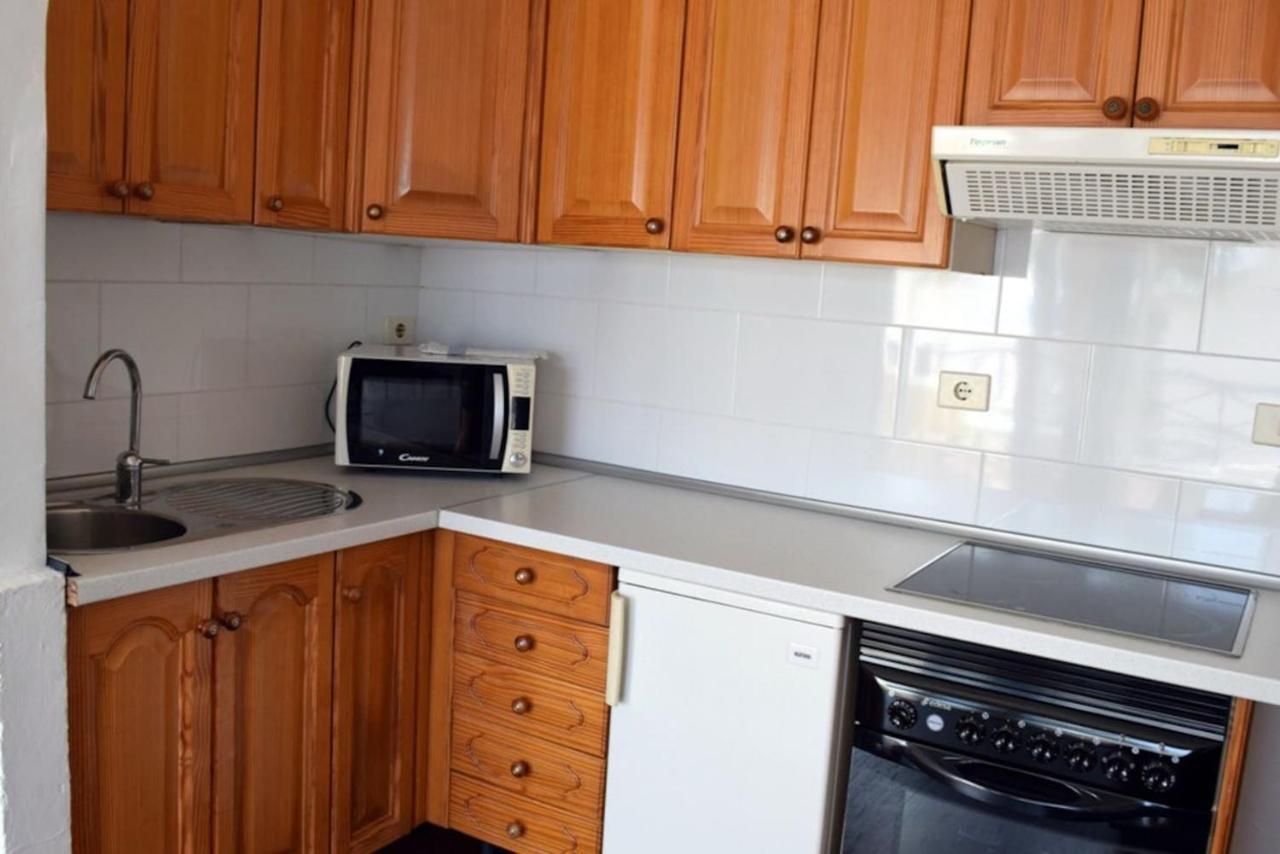 Apartamento Reni Tias Bagian luar foto