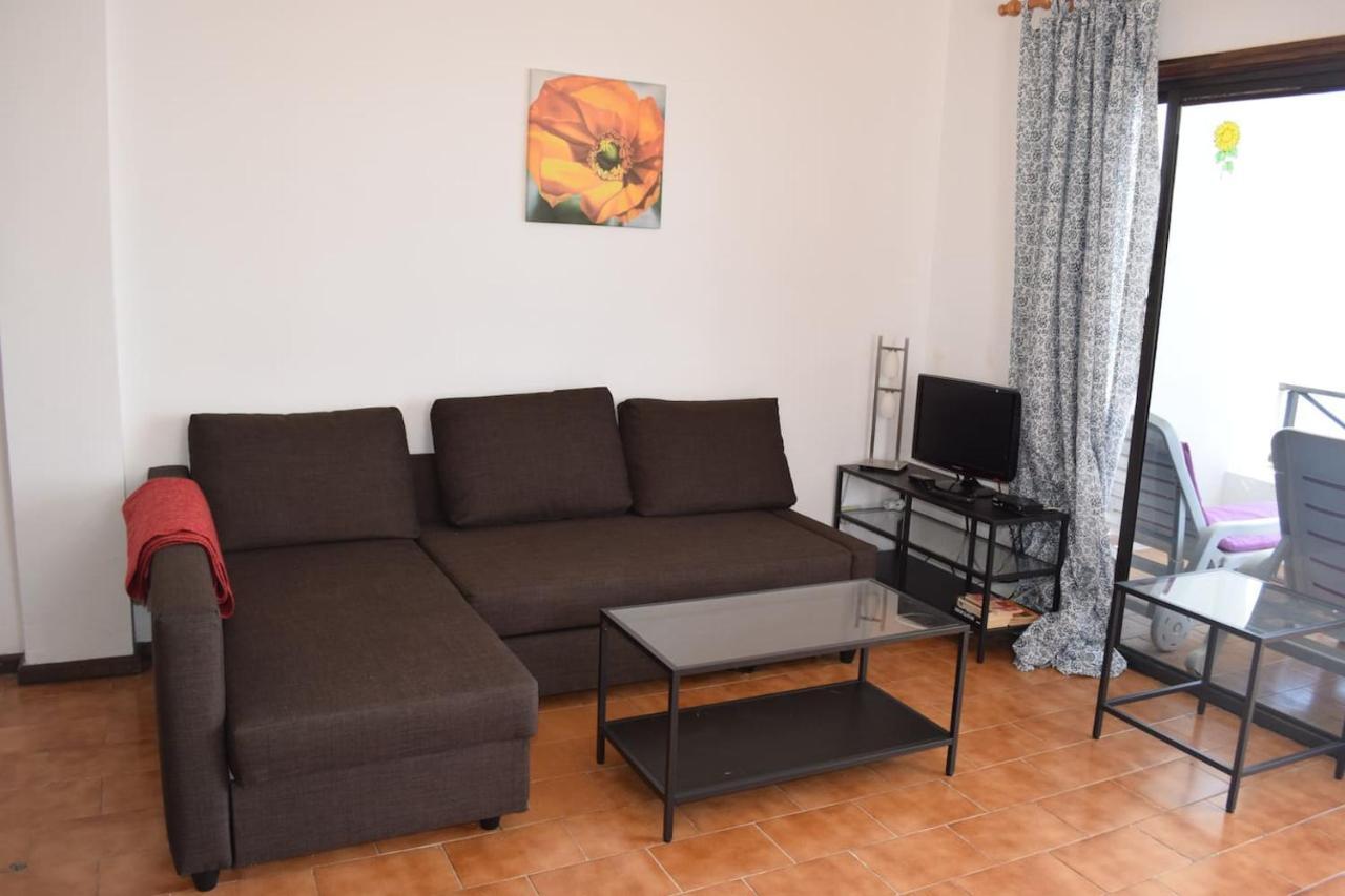 Apartamento Reni Tias Bagian luar foto