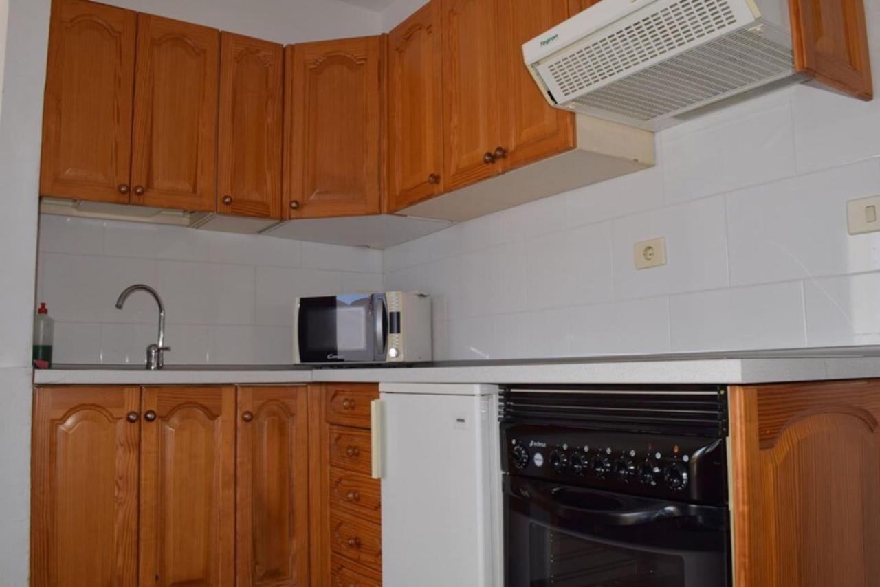 Apartamento Reni Tias Bagian luar foto