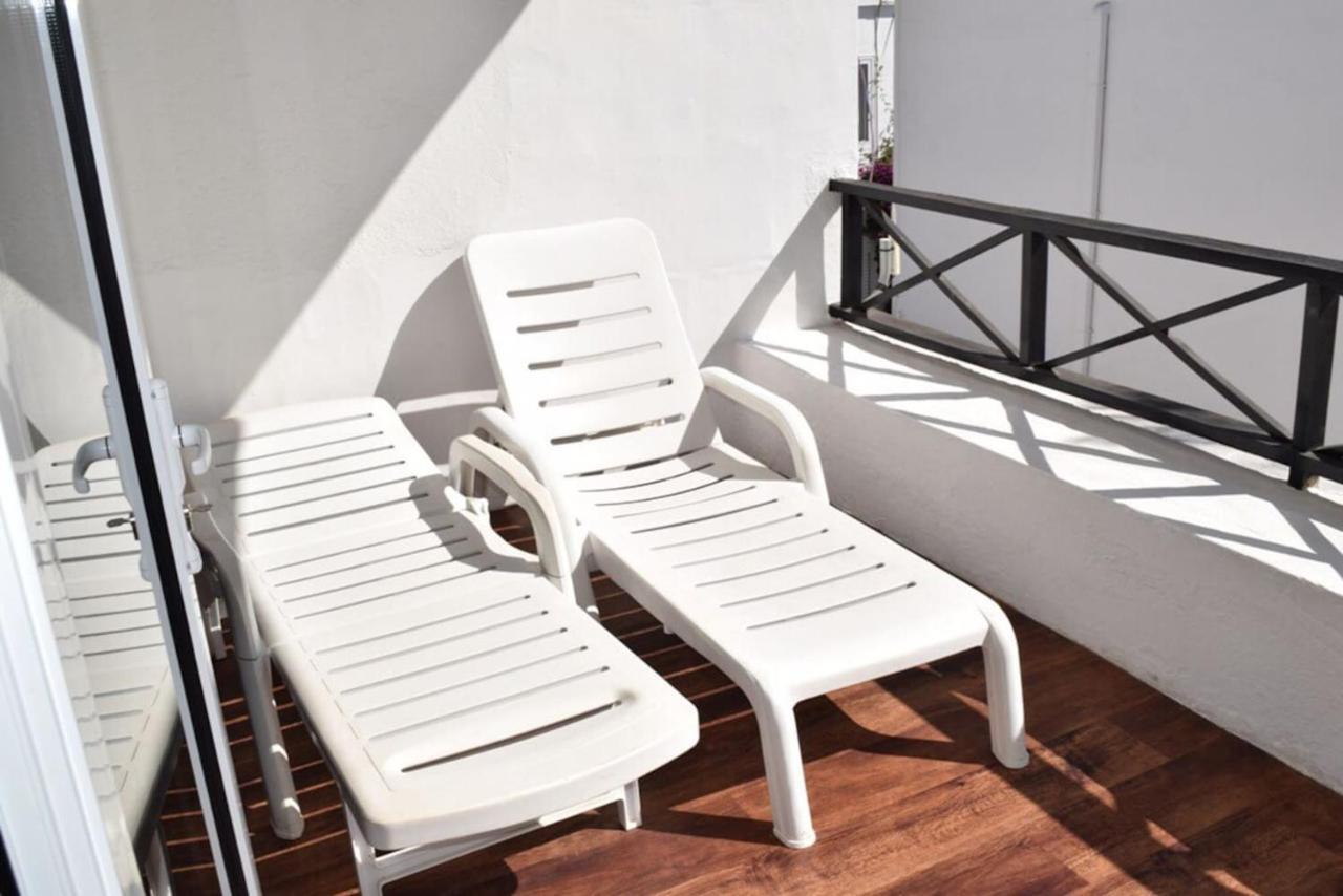 Apartamento Reni Tias Bagian luar foto