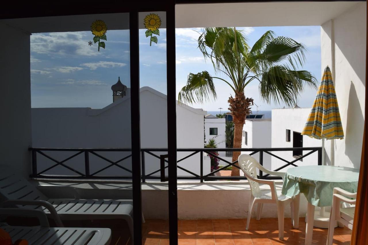 Apartamento Reni Tias Bagian luar foto